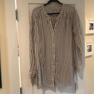 Splendid women’s tunic in a size medium